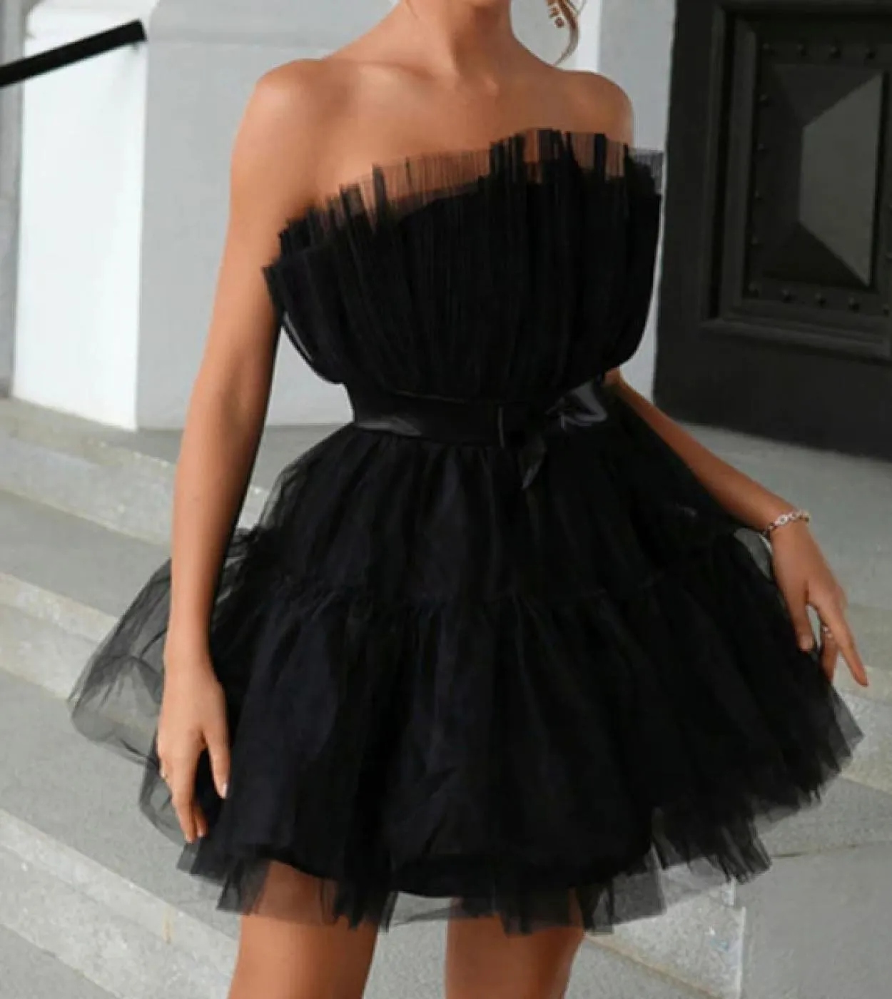 Mini abito gonfio senza maniche elegante da donna Summer Mesh Bow Laceup Waist Princess Dress Casual Bralette Backless Solid Dr